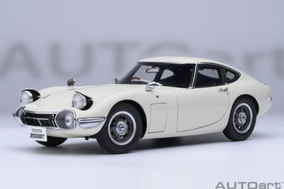 1:18 Autoart - Toyota 2000GT 1967 (White) 1:18 Autoart - Toyota 2000GT 1967 (White)