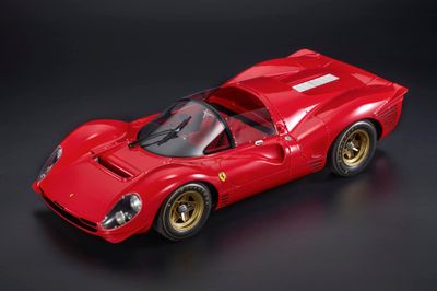 1:18 Top Marques - Ferrari 330 P4 Spider (1967) - Red Edition 1:18 Top Marques - Ferrari 330 P4 Spider (1967) - Red Edition
