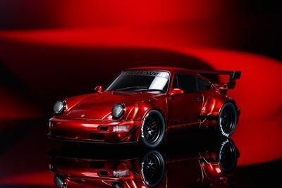 1:18 Jada Toys - Porsche RWB 964 *Pink Slips*, red 1:18 Jada Toys - Porsche RWB 964 *Pink Slips*, red