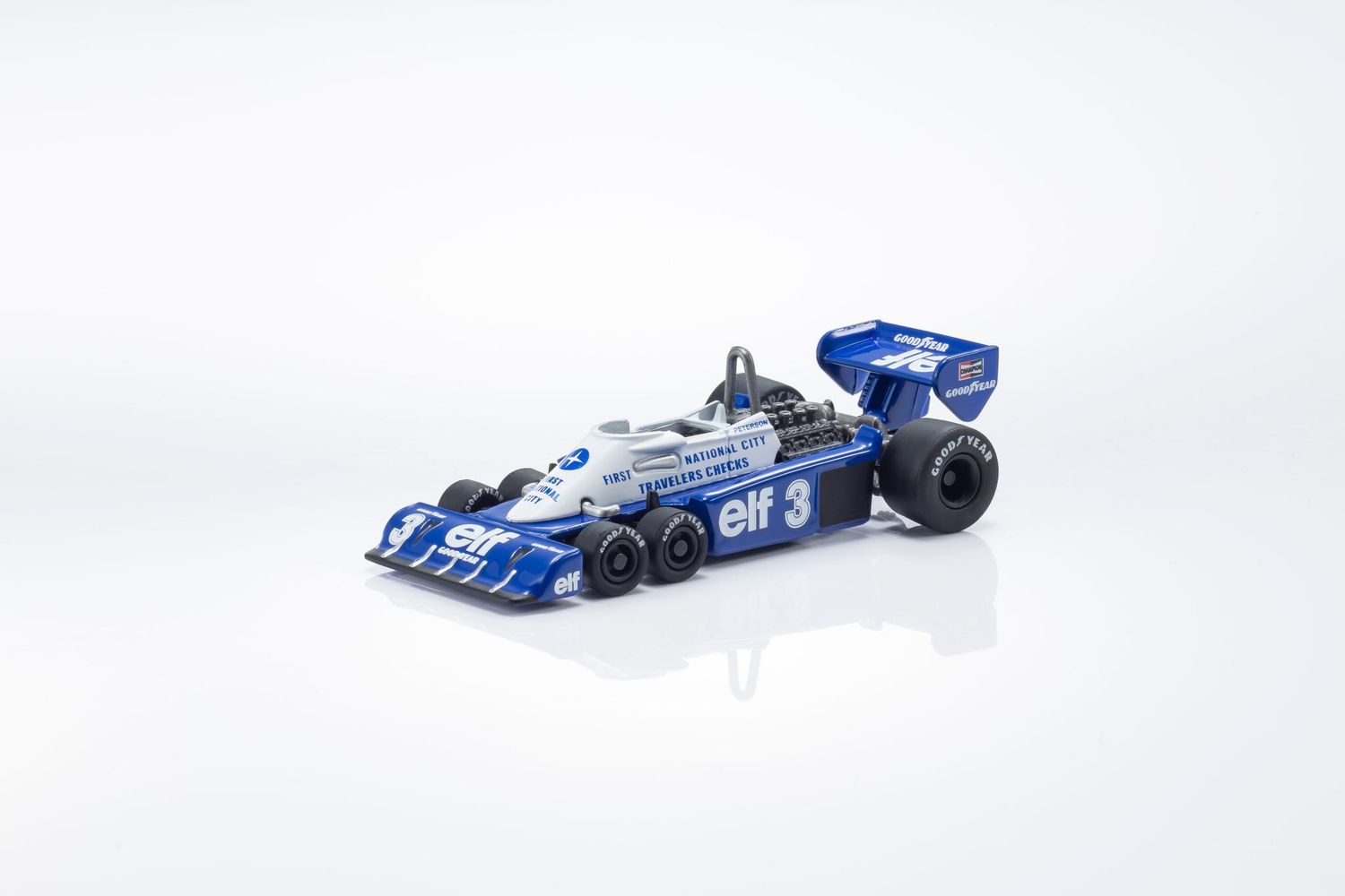 1:64 Kyosho - 1977 Tyrrell P34 #