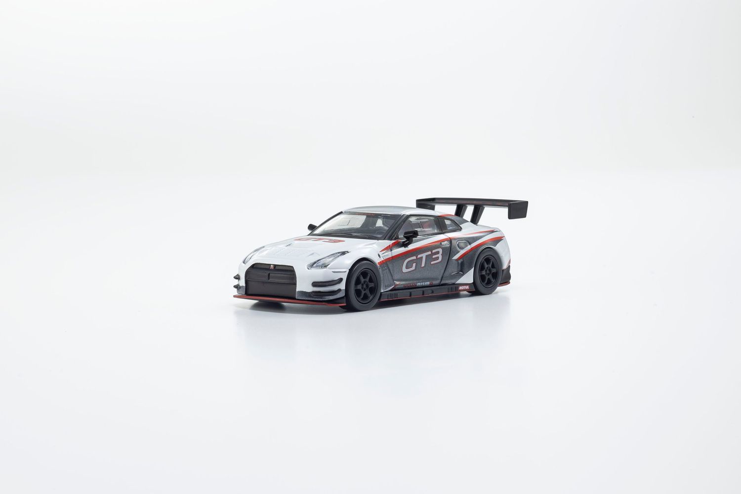 1:64 Kyosho - 2022 Nissan GT-R (R35) GT3 Nismo *With Light System*