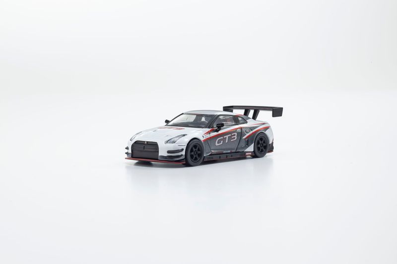 1:64 Kyosho - 2022 Nissan GT-R (R35) GT3 Nismo *With Light System* 1:64 Kyosho - 2022 Nissan GT-R (R35) GT3 Nismo *With Light System*