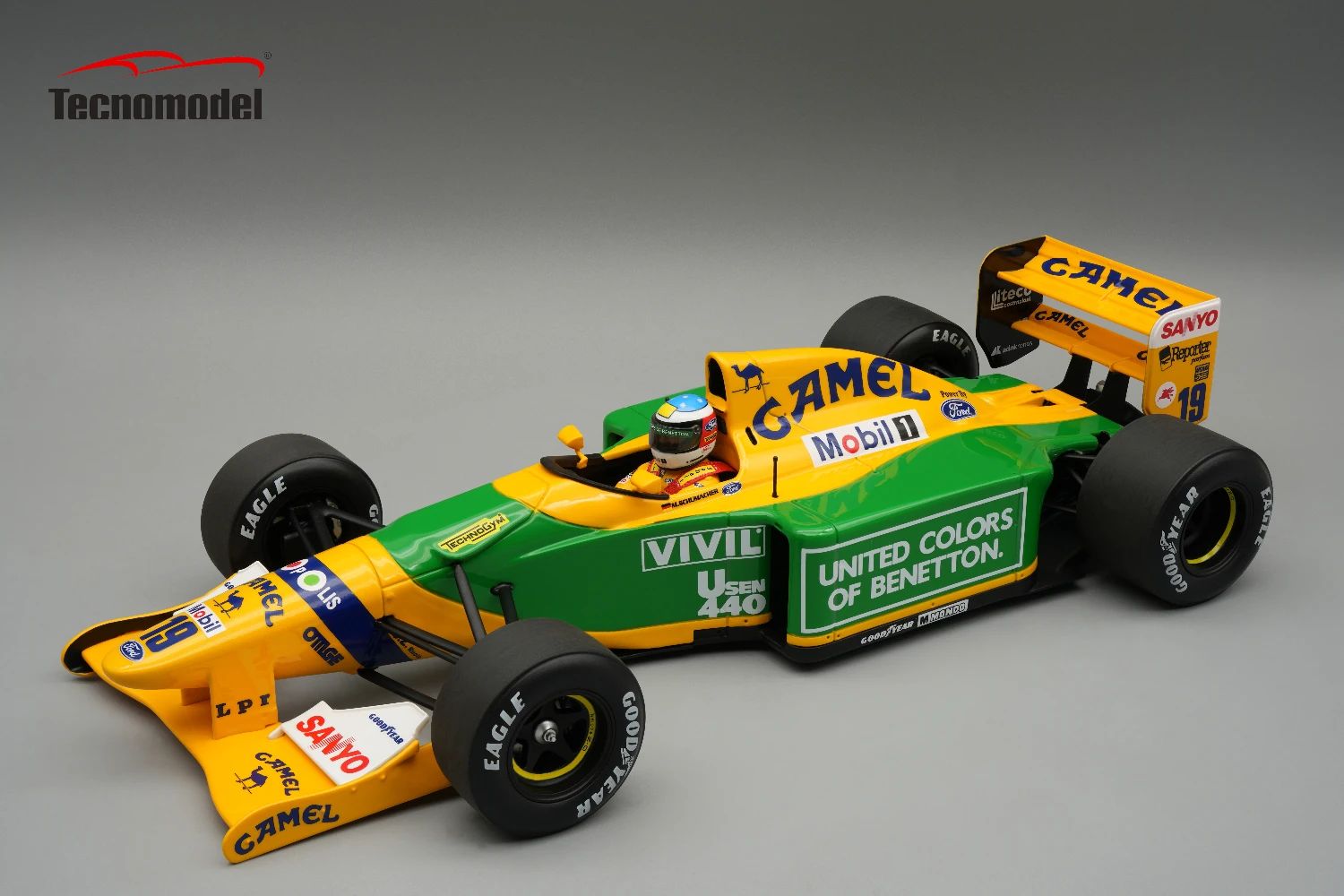1:18 Tecnomodel - Benetton F1 B192 Ford #19 Winner Belgium SPA GP 1992 M. Schumacher *With Driver Figure*
