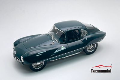1:18 Tecnomodel - Alfa Romeo C2 Disco Volante Coupe 1973 Green