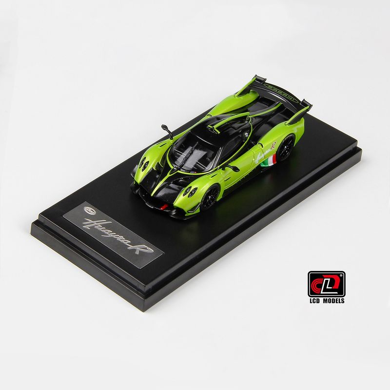 1:64 LCD Models - 2017 Pagani Huayra R Green Crabon 1:64 LCD Models - 2017 Pagani Huayra R Green Crabon