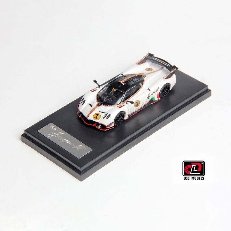 1:64 LCD Models - 2017 Pagani Huayra R #17 White 1:64 LCD Models - 2017 Pagani Huayra R #17 White