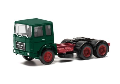 1:87 Herpa - Roman Diesel Zugmaschine 3achs (6x4), moosgrün 1:87 Herpa - Roman Diesel Zugmaschine 3achs (6x4), moosgrün
