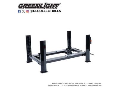 1:18 Greenlight - Four-Post Lift Evergreen, black 1:18 Greenlight - Four-Post Lift Evergreen, black