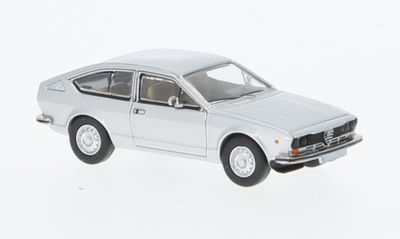 1:87 PCX87 - Alfa Romeo Alfetta GT, silber, 1974 1:87 PCX87 - Alfa Romeo Alfetta GT, silber, 1974