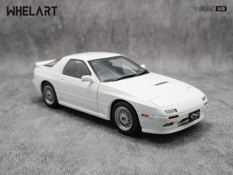 1:18 Whelart - Mazda Savanna RX-7 Infini (FC3S), white 1:18 Whelart - Mazda Savanna RX-7 Infini (FC3S), white