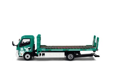 1:64 Tiny Toys - Hino 300 Tow Truck *Squid Game 2*, green 1:64 Tiny Toys - Hino 300 Tow Truck *Squid Game 2*, green