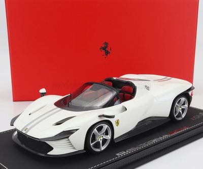 1:18 BBR - Ferrari Daytona SP3 Icona series Matt metallic Italian white 1:18 BBR - Ferrari Daytona SP3 Icona series Matt metallic Italian white