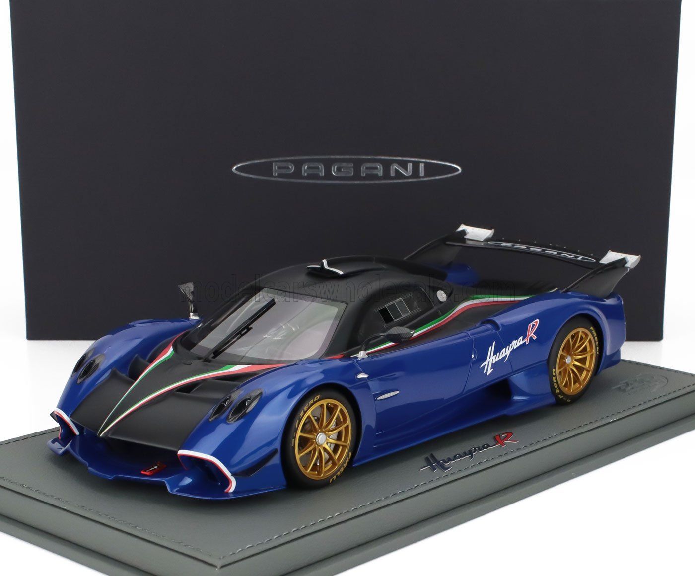 1:18 BBR - Pagani Huayra R Matt black and blue France