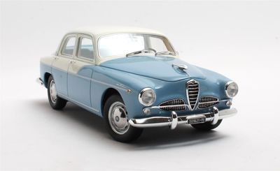 1:18 Cult Models - Alfa Romeo 1900 Super Berlina blue/white 1958 1:18 Cult Models - Alfa Romeo 1900 Super Berlina blue/white 1958
