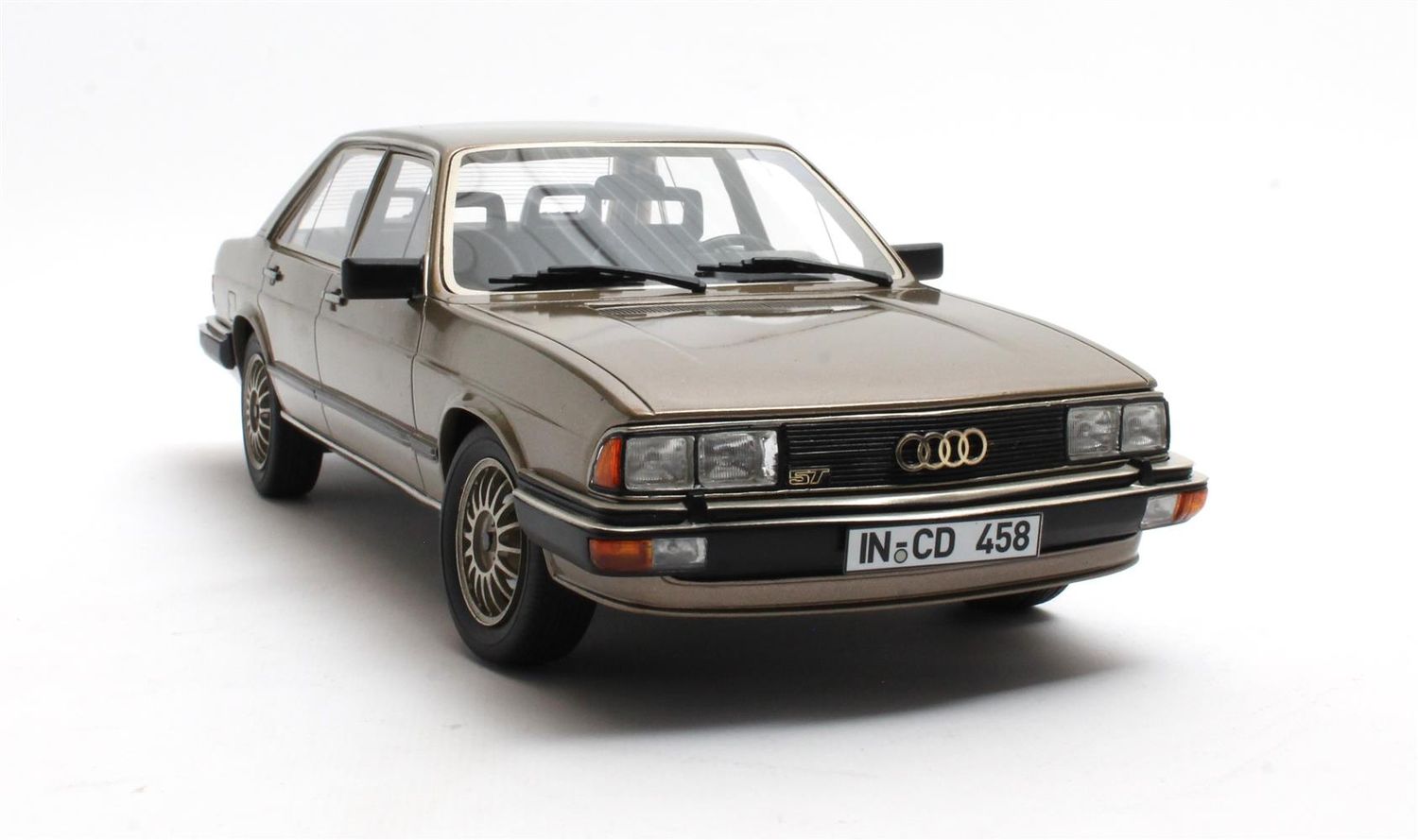 1:18 Cult Models - Audi 200 5T typ 43 gold metallic 80-82