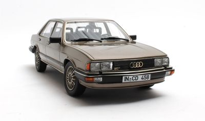 1:18 Cult Models - Audi 200 5T typ 43 gold metallic 80-82 1:18 Cult Models - Audi 200 5T typ 43 gold metallic 80-82