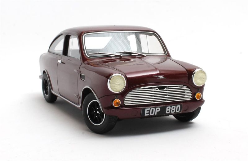 1:18 Cult Models - Mini Broadspeed red metallic '66 - '68 1:18 Cult Models - Mini Broadspeed red metallic '66 - '68