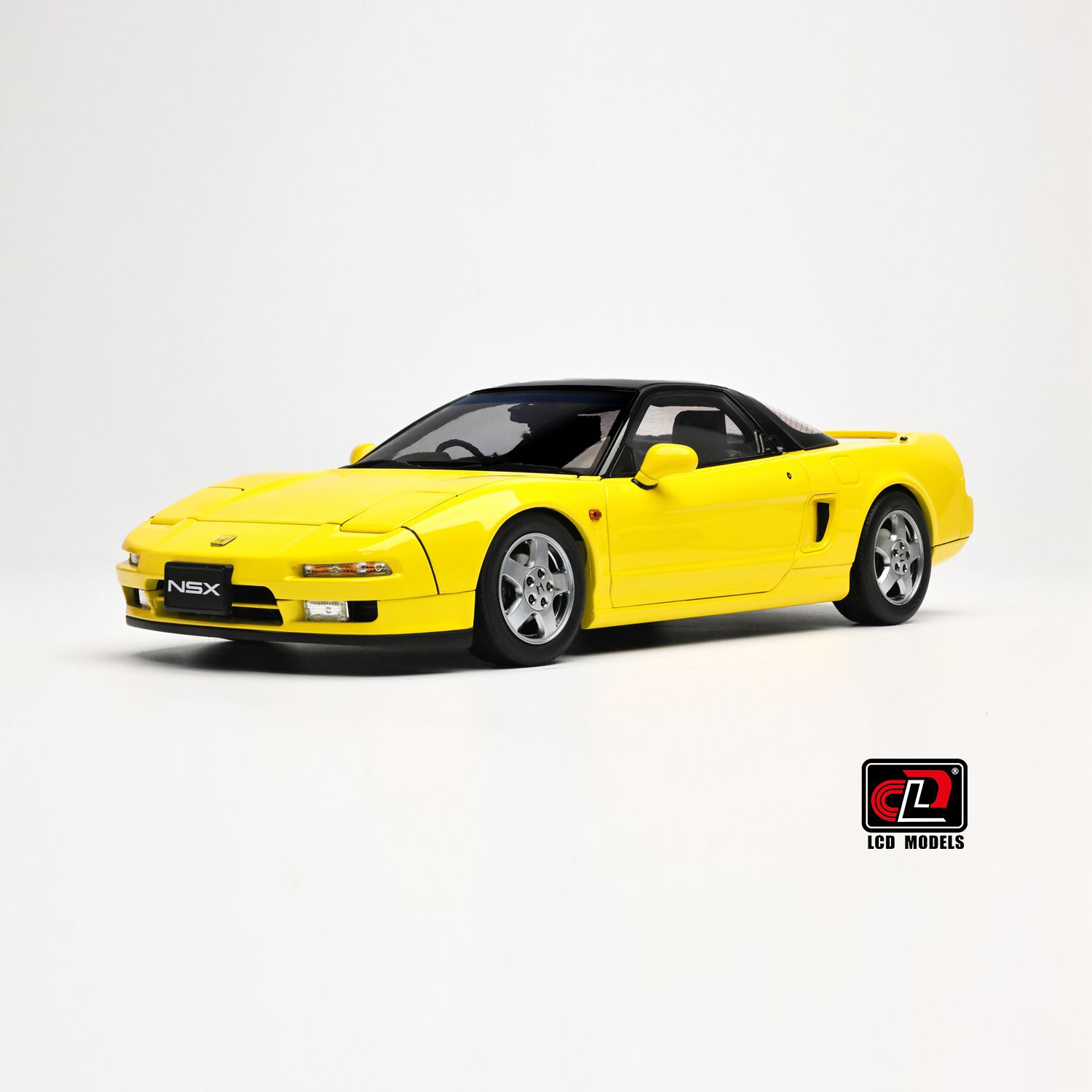 1:18 LCD Models - 1992 Honda NSX NA1 Type R Coupe Yellow Black