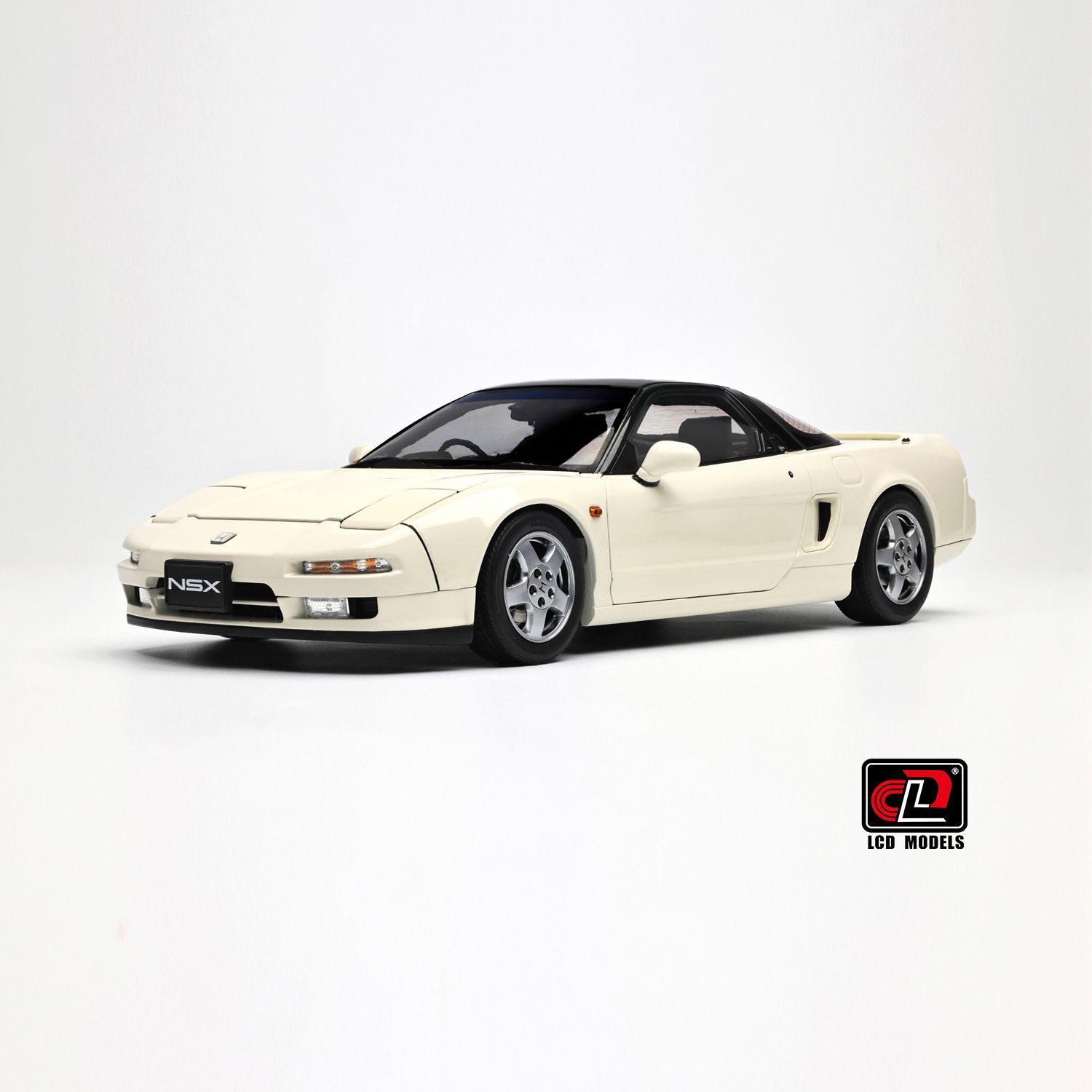 1:18 LCD Models - 1992 Honda NSX NA1 Type R Coupe White Black