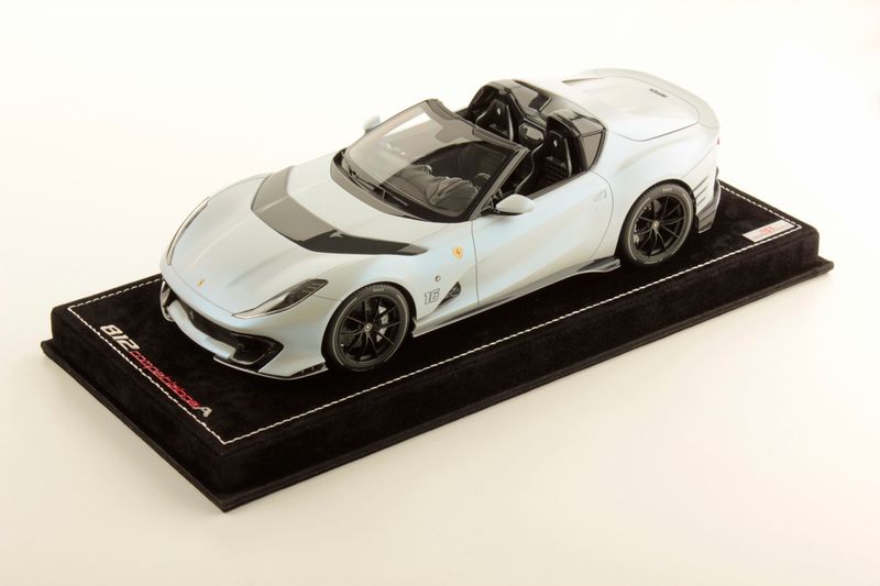1:18 MR Collection Models - Ferrari 812 Competizione A Bianco Onda Marina Matt – with open roof 1:18 MR Collection Models - Ferrari 812 Competizione A Bianco Onda Marina Matt – with open roof