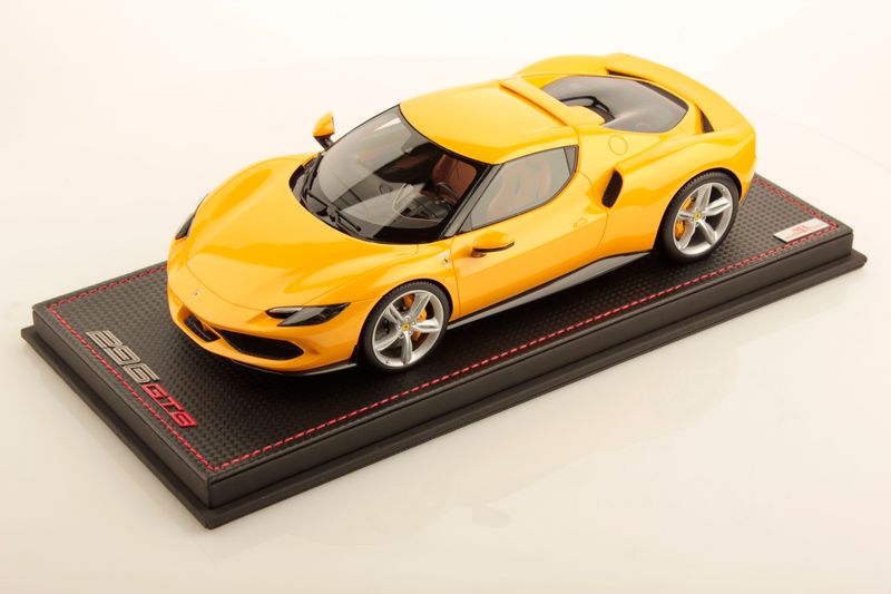 1:18 MR Collection Models - Ferrari 296 GTB Giallo Tristrato 1:18 MR Collection Models - Ferrari 296 GTB Giallo Tristrato