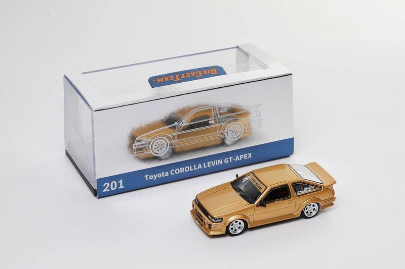 1:64 DCT - Toyota AE86, gold 1:64 DCT - Toyota AE86, gold