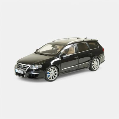 1:18 NZG - VW Passat R36 Deep Black 1:18 NZG - VW Passat R36 Deep Black