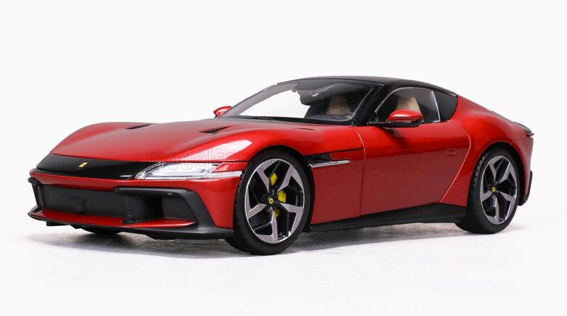 1:18 Polistil - 2025 Ferrari 12 Cilindri Rosso Imola *Mit Vitrine* 1:18 Polistil - 2025 Ferrari 12 Cilindri Rosso Imola *Mit Vitrine*