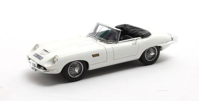 1:43 Matrix - Jaguar E-type Roadster Italsuisse/Frua white open 1964 1:43 Matrix - Jaguar E-type Roadster Italsuisse/Frua white open 1964