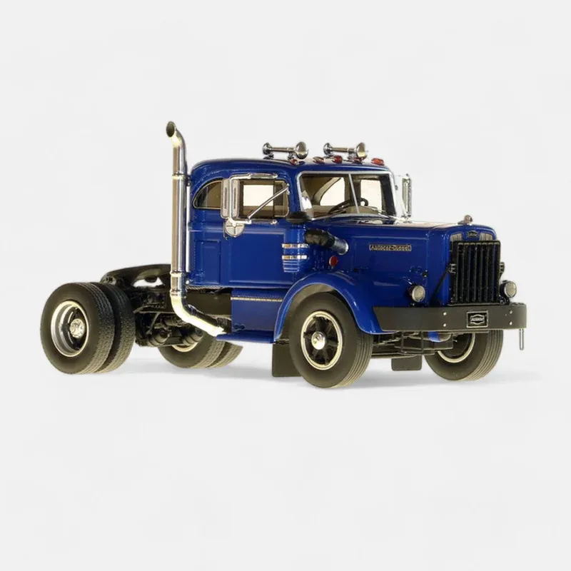 1:50 NZG - 1954 Autocar® DC-100T Integral Sleeper Black/Blue 1:50 NZG - 1954 Autocar® DC-100T Integral Sleeper Black/Blue