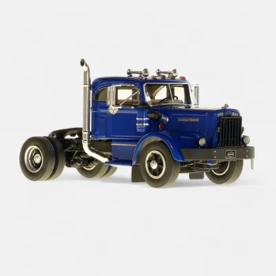 1:50 NZG - 1954 Autocar® DC-100T Integral Sleeper Black/Blue 1:50 NZG - 1954 Autocar® DC-100T Integral Sleeper Black/Blue