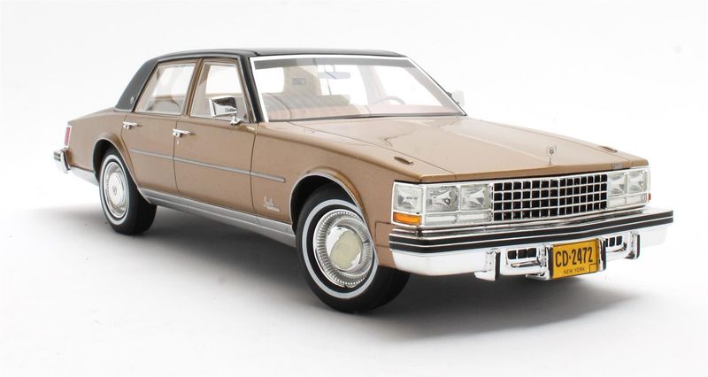 1:18 Cult Models - Cadillac Seville gold metallic 1976 1:18 Cult Models - Cadillac Seville gold metallic 1976