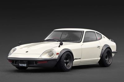 1:18 Ignition - Nissan Fairlady 240ZG (HS30), white 1:18 Ignition - Nissan Fairlady 240ZG (HS30), white