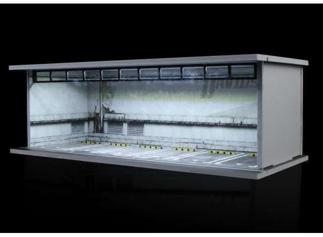 1:64 Black Box Diorama (MoreArt) - Parking Garage Parking Lot *With Light*