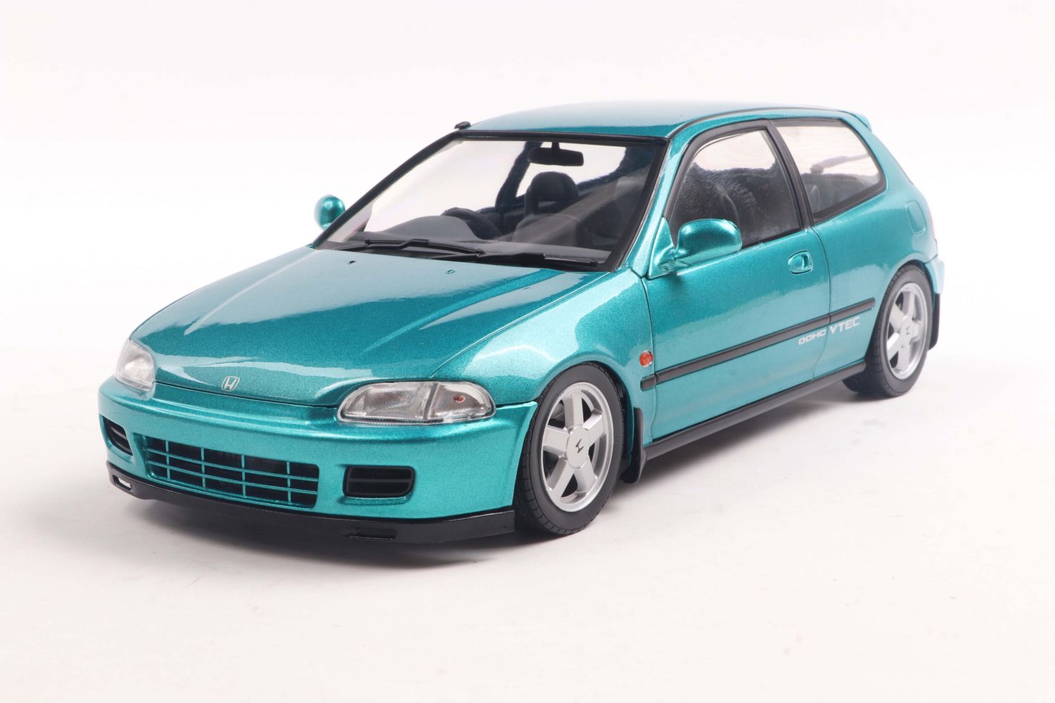 1:18 Solido - Honda Civic (EG6) aztec grün