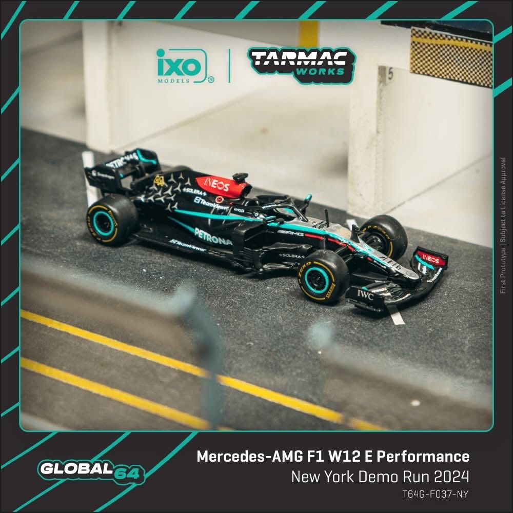 1:64 Tarmac - 2024 Mercedes-AMG F1 W12 E Performance, New York Demo Run