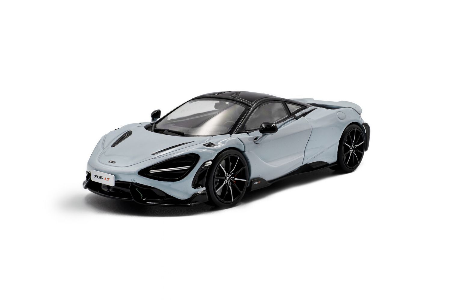 1:43 Solido - MCLAREN 765 LT GREY 2020