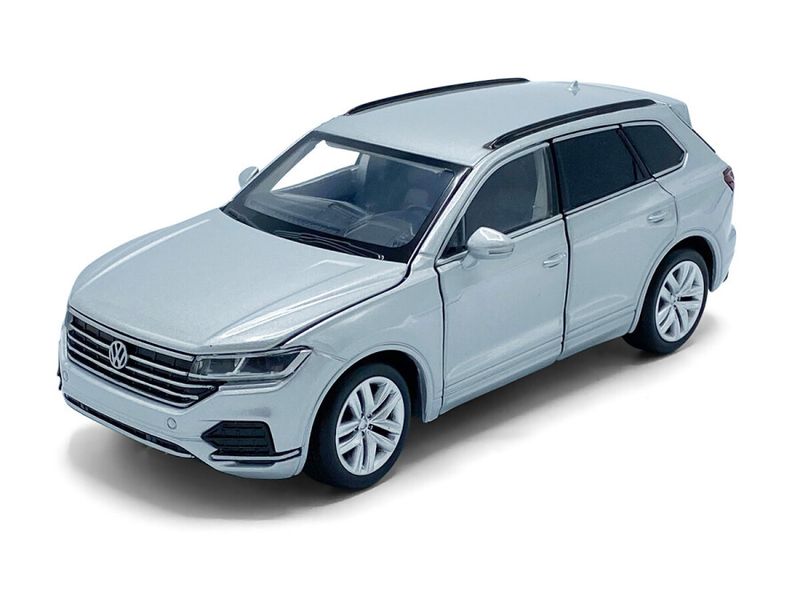 1:32 Tayumo - VW Touareg Silver 1:32 Tayumo - VW Touareg Silver