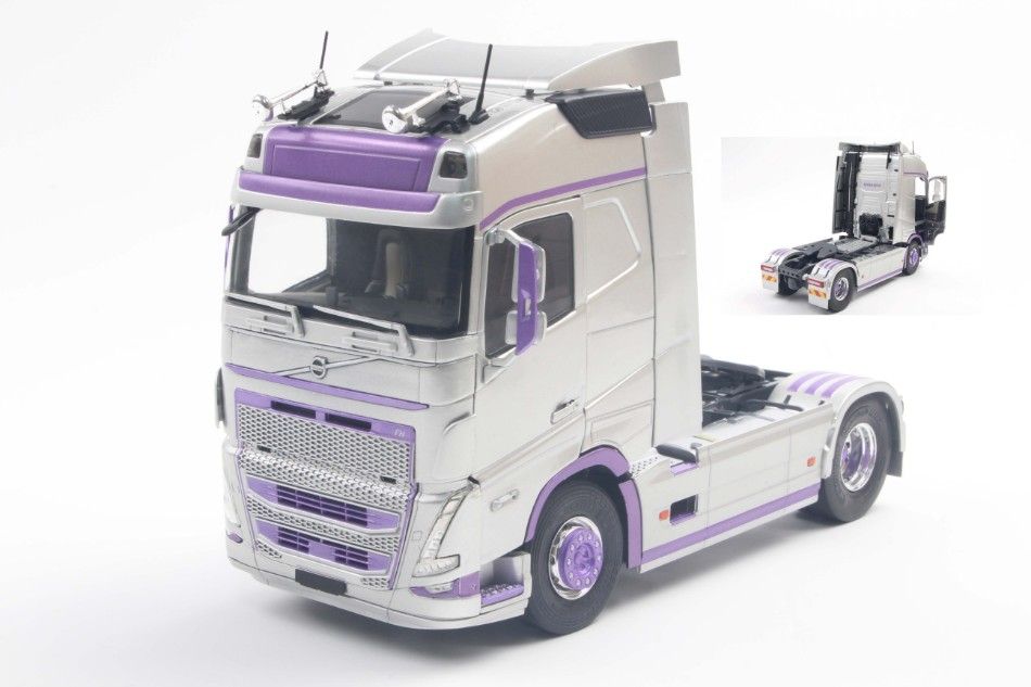 1:24 Solido - Volvo FH16 750 Globetrotter XL 2023 Silver