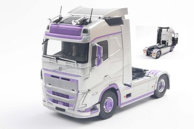 1:24 Solido - Volvo FH16 750 Globetrotter XL 2023 Silver