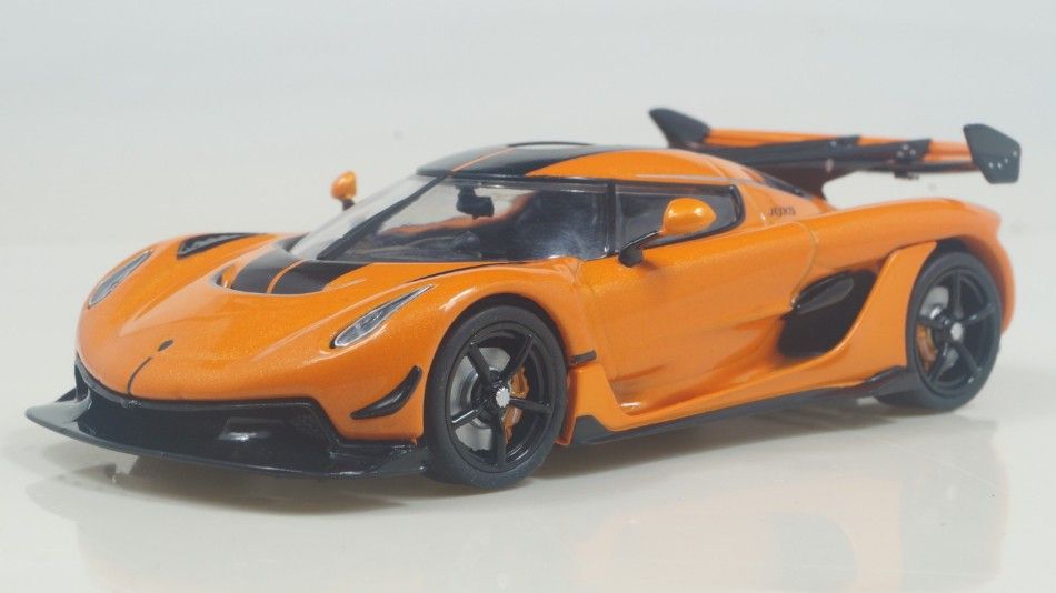 1:43 Solido - Koenigsegg Jesko 5.0 V8 2021 Orange