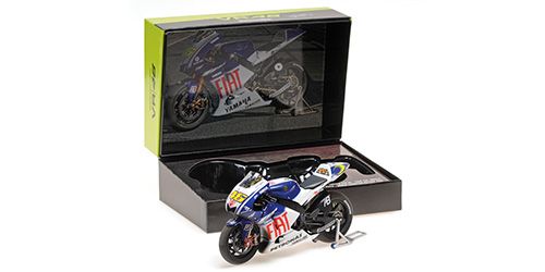 1:12 Minichamps - YAMAHA YZR-M1 – TEAM FIAT YAMAHA – VALENTINO