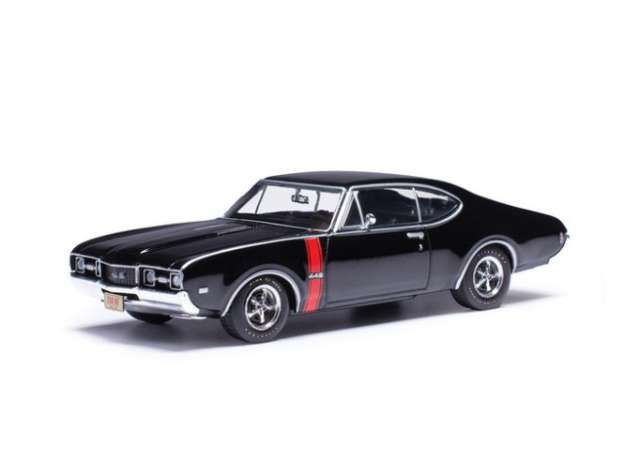 1:43 Ixo USA - 1968 Oldsmobile 442 W-30, Ebony black with red stripes