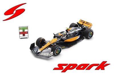 1:18 Spark - McLaren MCL60 No.4 McLaren 2nd British GP 2023 Lando Norris With pit board