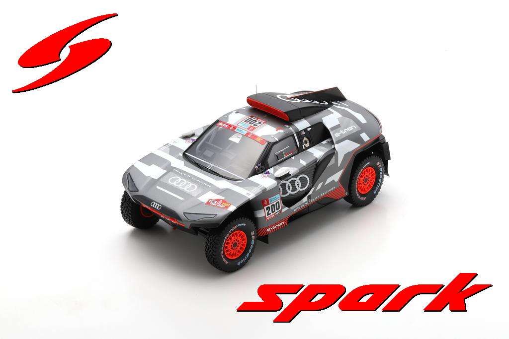 1:18 Spark - Audi RS Q e-tron No.200 - Dakar 2022 - Stéphane Peterhansel - Edouard Boulanger