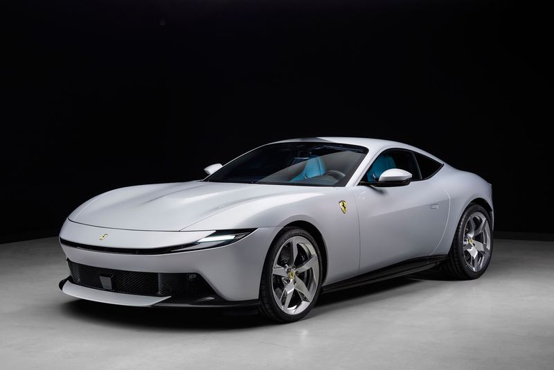 1:43 Looksmart - 2025 Ferrari Amalfi Bianco Artico 1:43 Looksmart - 2025 Ferrari Amalfi Bianco Artico