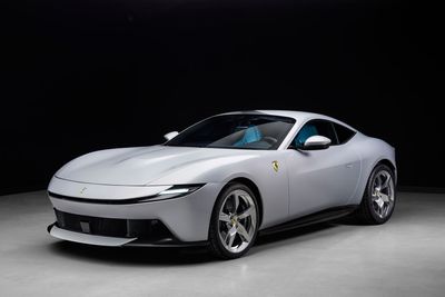1:18 MR Collection Models - 2025 Ferrari Amalfi Bianco Artico 1:18 MR Collection Models - 2025 Ferrari Amalfi Bianco Artico