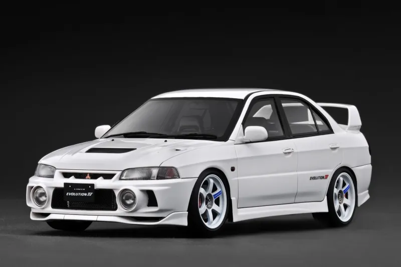 1:18 Ignition - Mitsubishi Lancer Evolution IV (CN9A), white