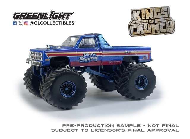 1:64 Greenlight - 1982 GMC Sierra 2500- Moonshiner! *Kings of Crunch Series 16*