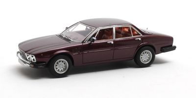 1:43 Matrix - De Tomaso Deauville Series 2 dark red '78-'85 1:43 Matrix - De Tomaso Deauville Series 2 dark red '78-'85